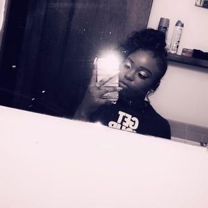 Meet your Posher, Kori